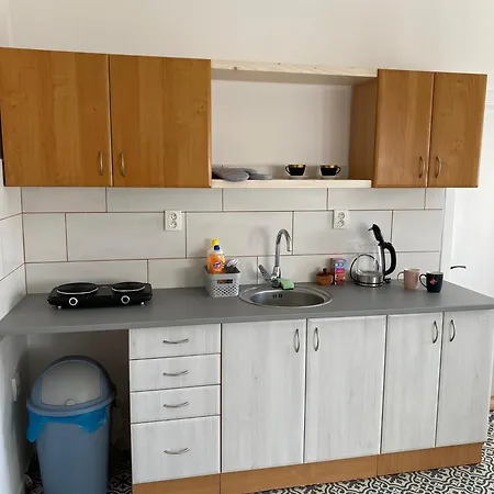 Prostorny Litomysl, Blizko Centra, S Parkovanim * Lány